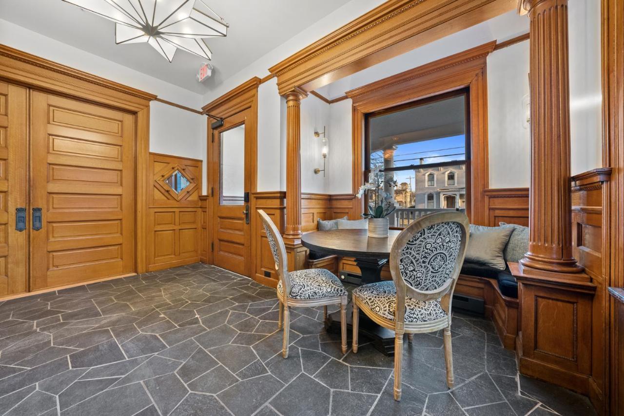 The Washington Boutique Hotel Сандъски Екстериор снимка